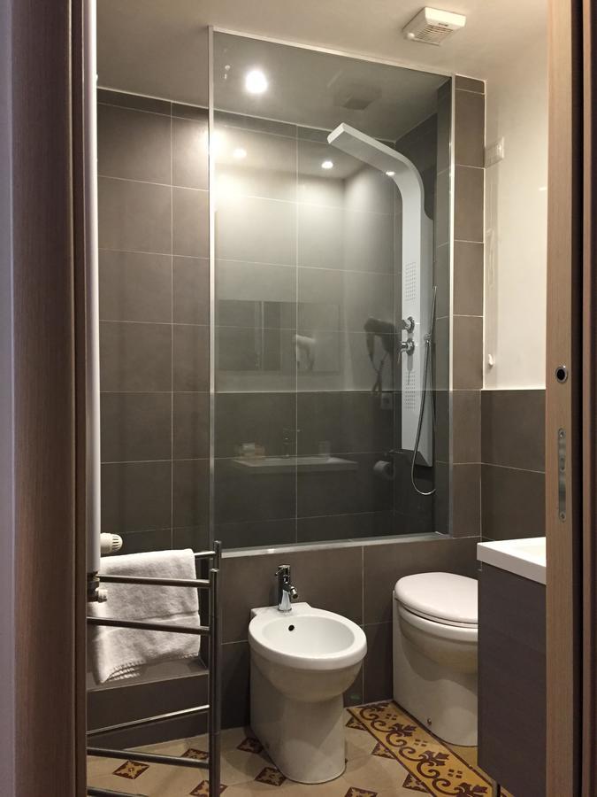 Double Room with Balcony,666276984:JPEG